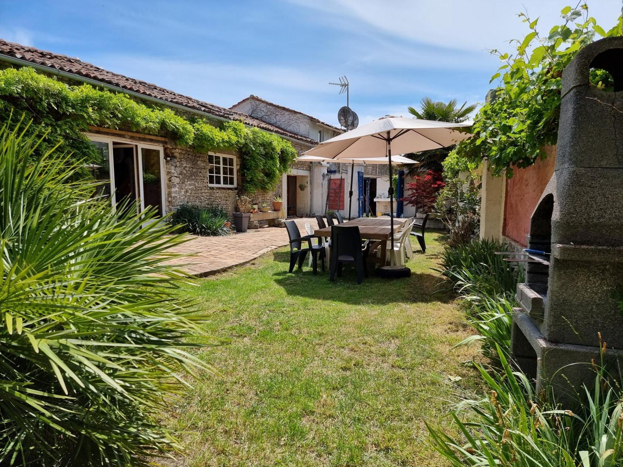 Domaine De Rochebonne Villa Saint-Just-Luzac Eksteriør bilde