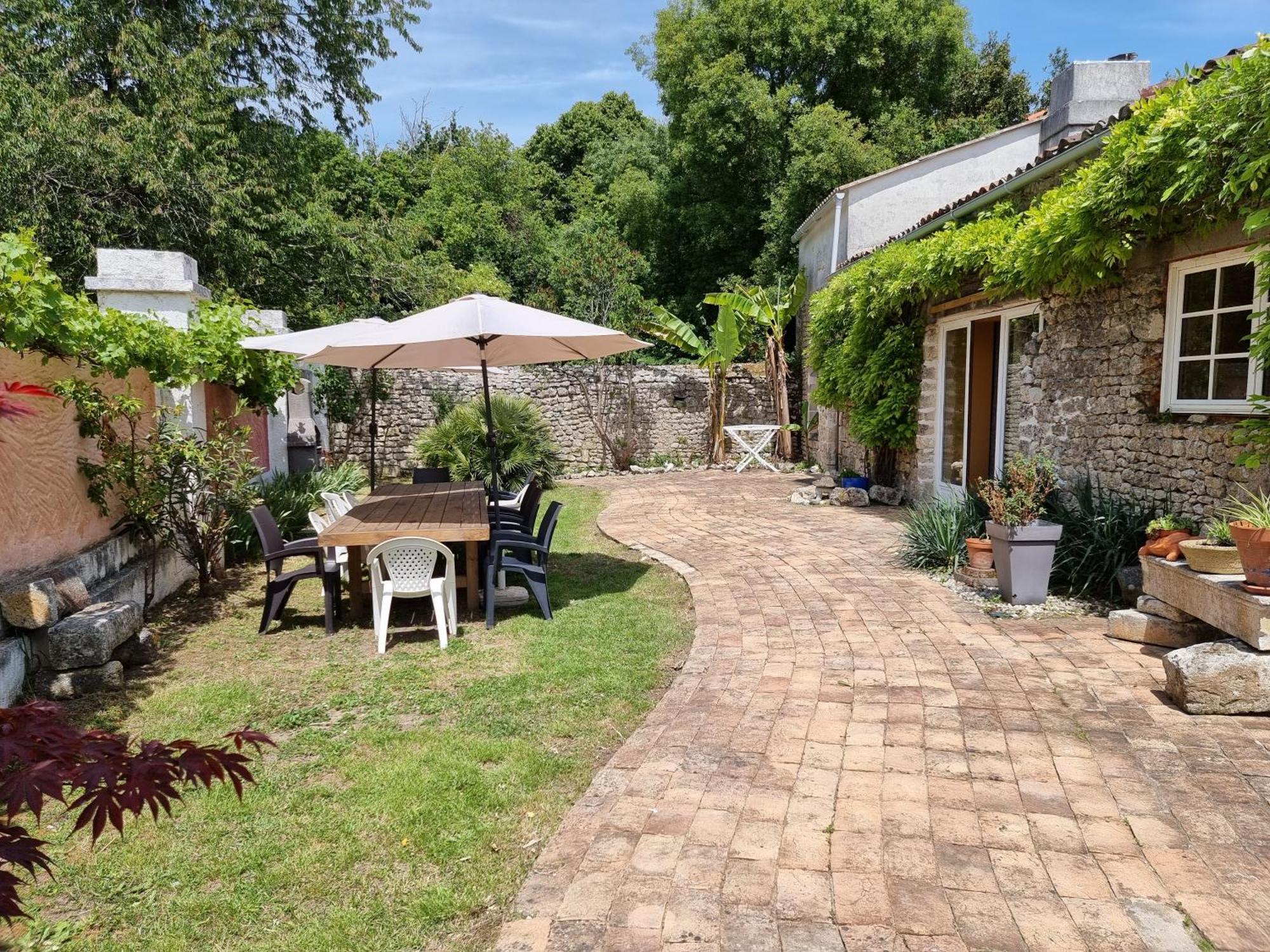 Domaine De Rochebonne Villa Saint-Just-Luzac Eksteriør bilde